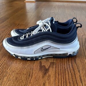 Nike Men's Navy and White AirMax Sneakers